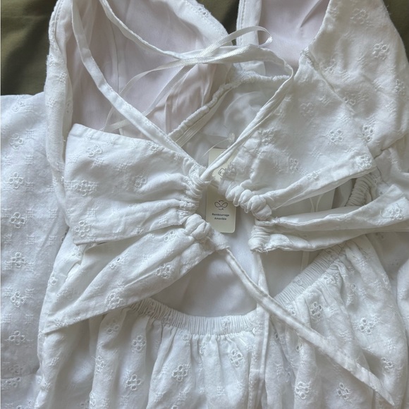 white hollister petite long dress - Picture 4 of 4